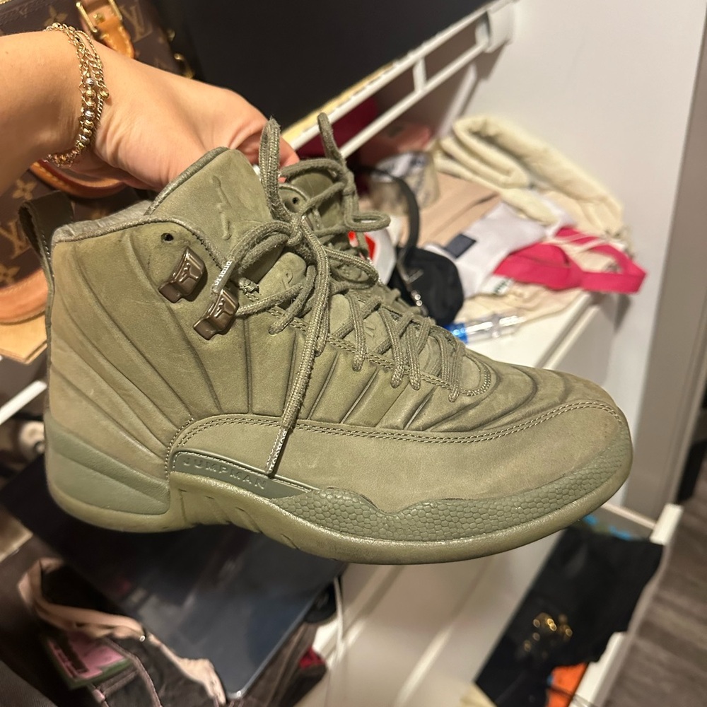 Air Jordan 12 olive green